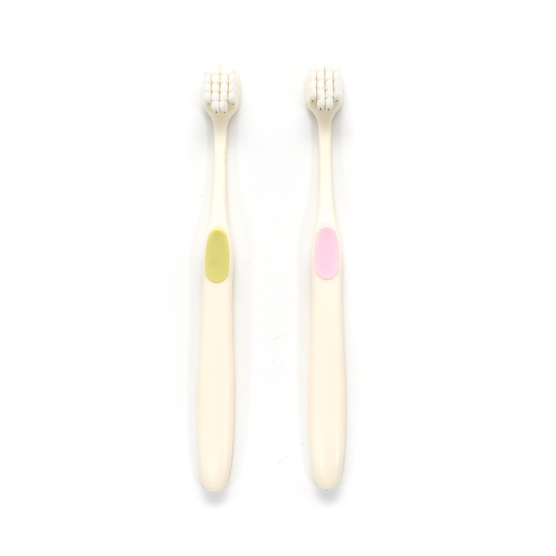 PP/TPE Saplı ABD Tarzı Ultra-ince Yumuşak PBT Kıl Yetişkin Derin Temizleyici Diş Fırçası